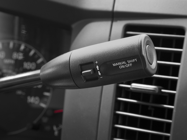 2016 Nissan NV Passenger SL