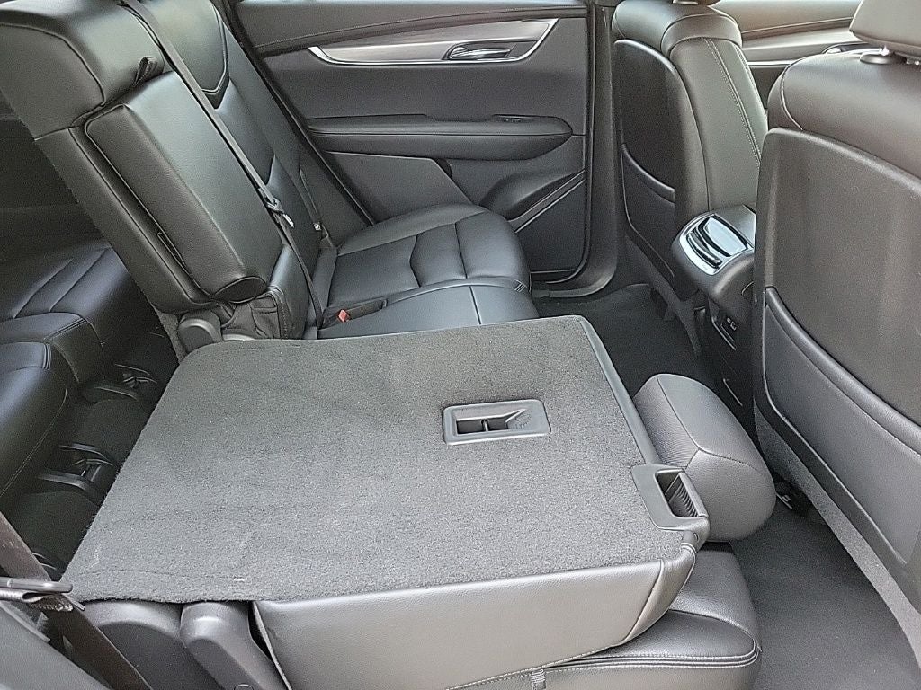 2024 Cadillac XT6 Luxury