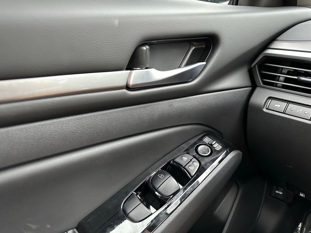 2026 Nissan Altima SR