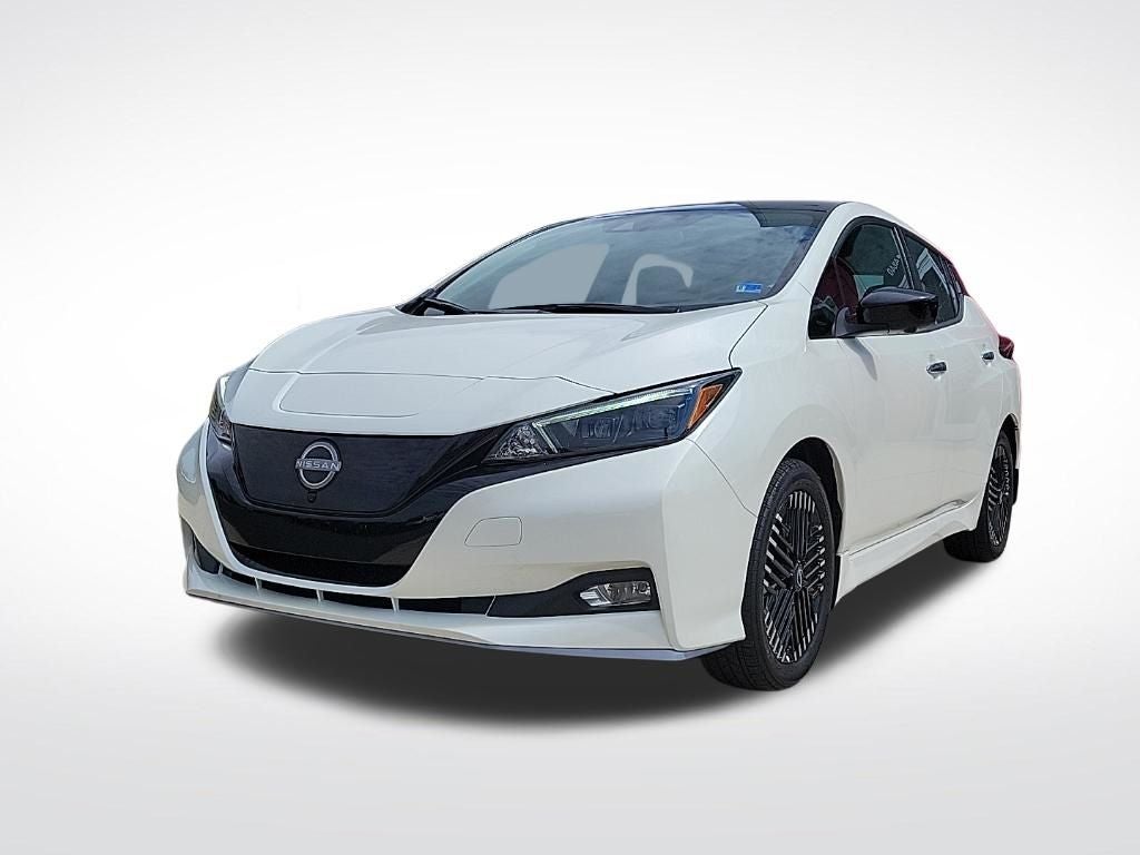 2023 Nissan Leaf SV Plus's photo