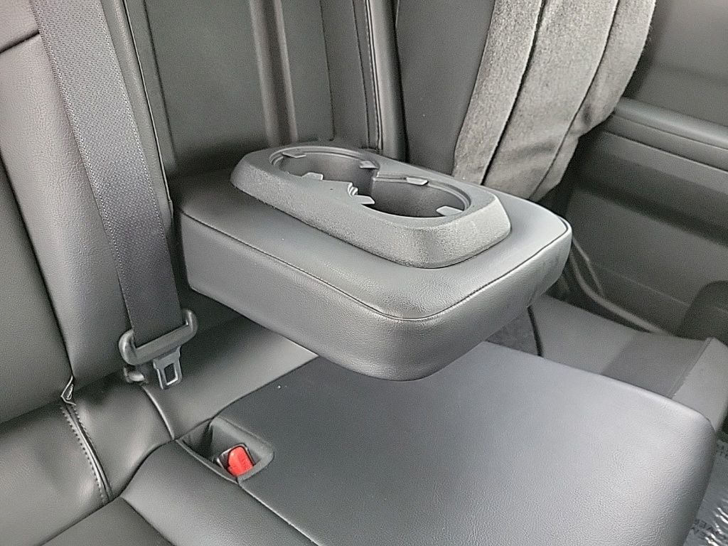2024 Nissan Frontier SL