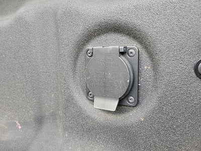 2024 Nissan Frontier SL