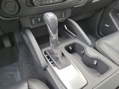 2024 Nissan Frontier SL