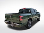 2024 Nissan Frontier SL