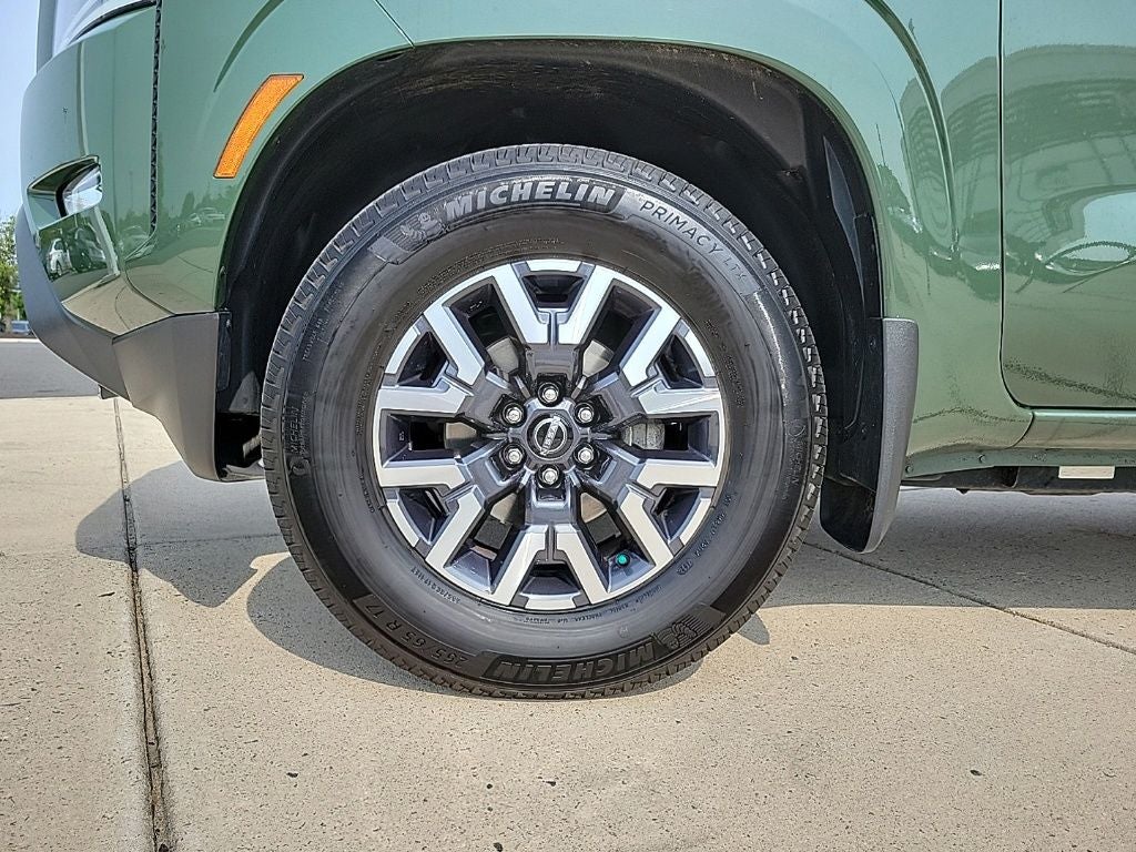 2024 Nissan Frontier SL