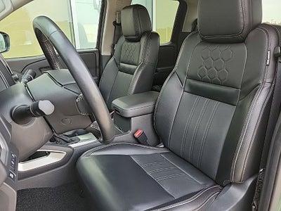 2024 Nissan Frontier SL