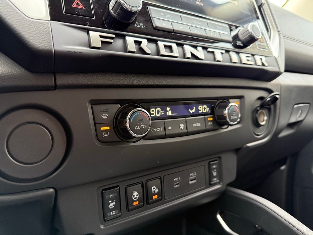 2025 Nissan Frontier Crew Cab SV