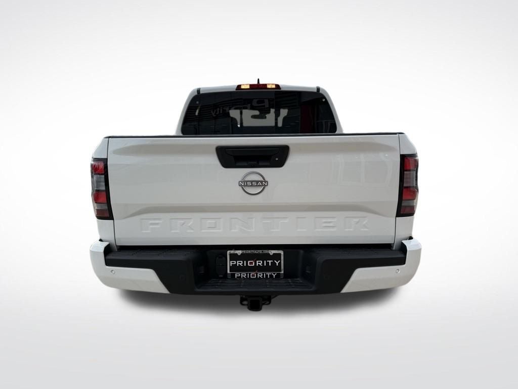 2025 Nissan Frontier Crew Cab SV