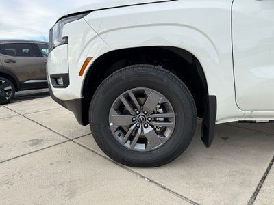 2025 Nissan Frontier Crew Cab SV