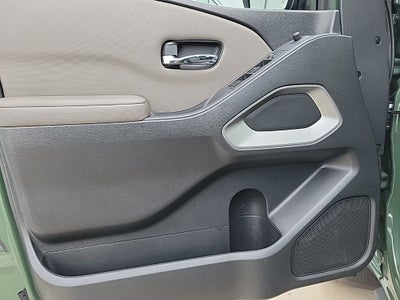 2022 Nissan Frontier SV