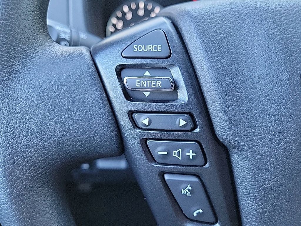 2023 Nissan Frontier Crew Cab SV