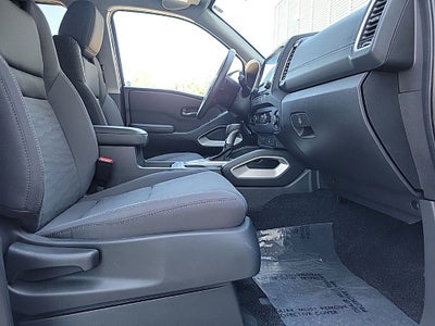 2024 Nissan Frontier Crew Cab SV