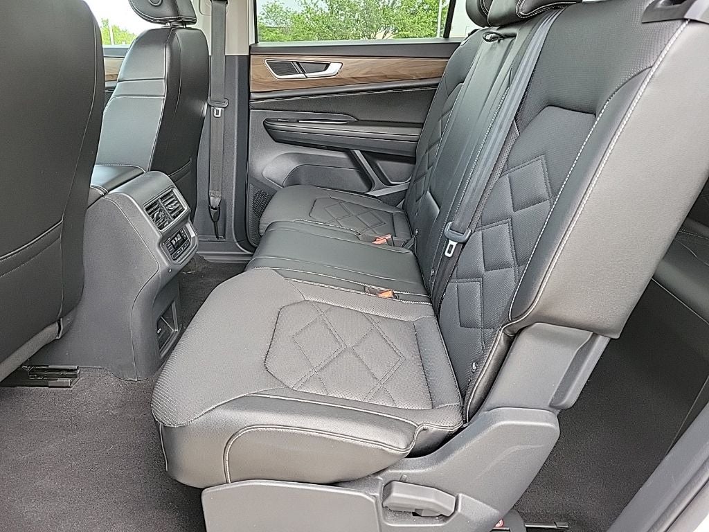 2024 Volkswagen Atlas 2.0T SE