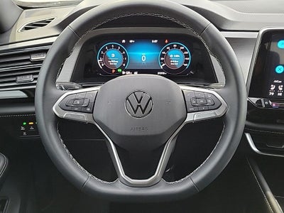 2024 Volkswagen Atlas Cross Sport 2.0T SE w/Technology
