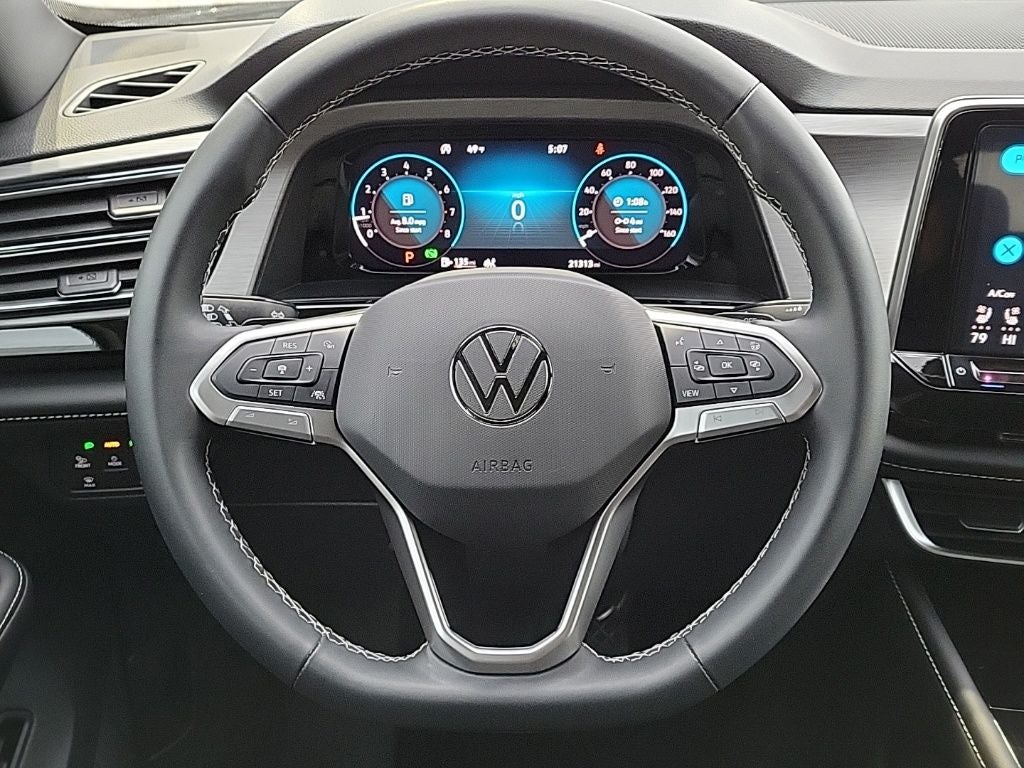 2024 Volkswagen Atlas Cross Sport 2.0T SE w/Technology