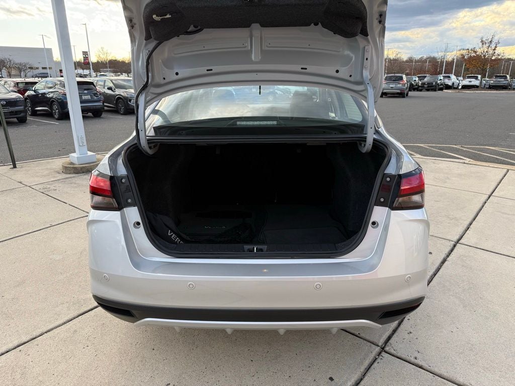 2024 Nissan Versa 1.6 S