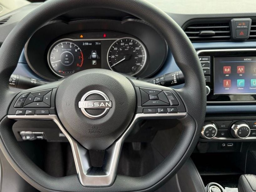 2025 Nissan Versa SV