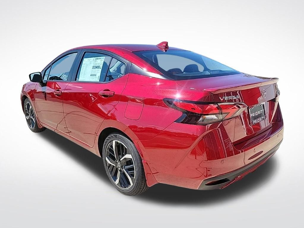 2025 Nissan Versa SR