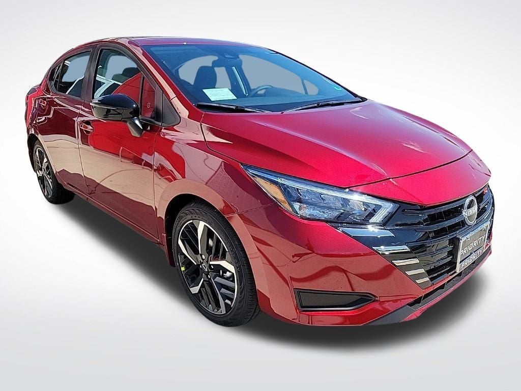 2025 Nissan Versa SR