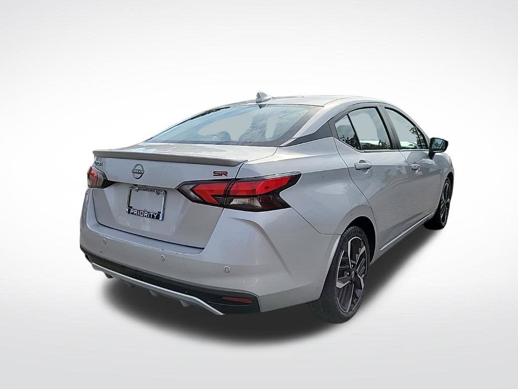 2024 Nissan Versa 1.6 SR