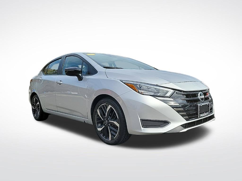 2024 Nissan Versa 1.6 SR
