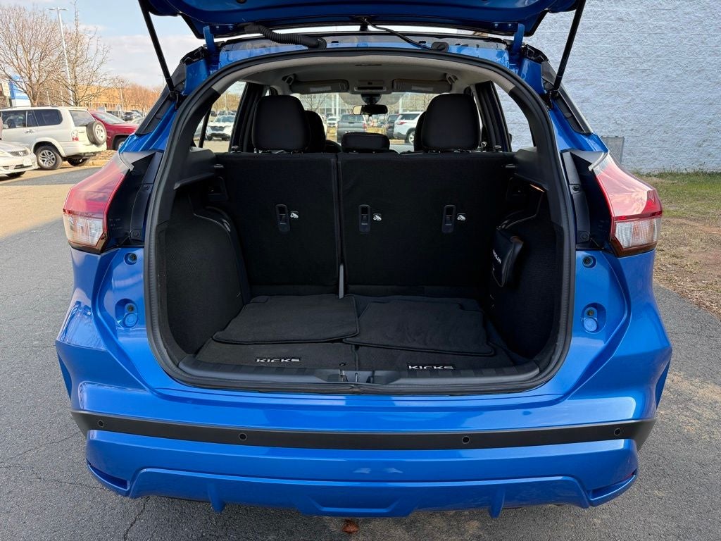 2024 Nissan Kicks SR