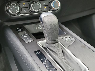 2025 Nissan Kicks S