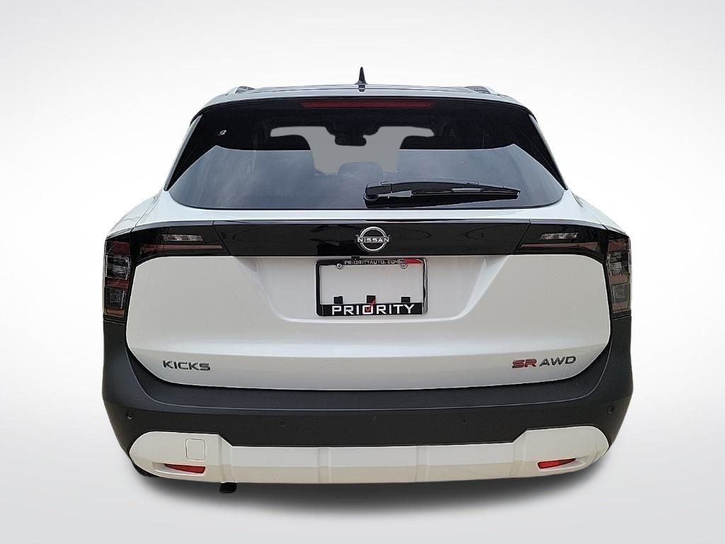 2025 Nissan Kicks SR AWD
