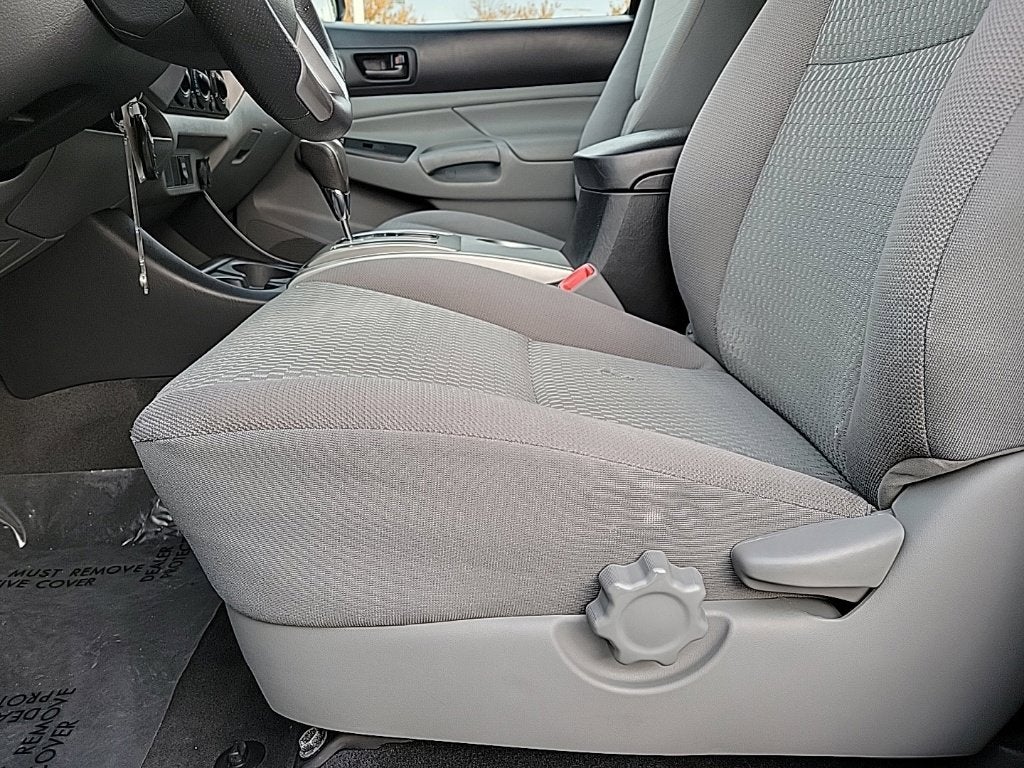 2015 Toyota Tacoma Base V6
