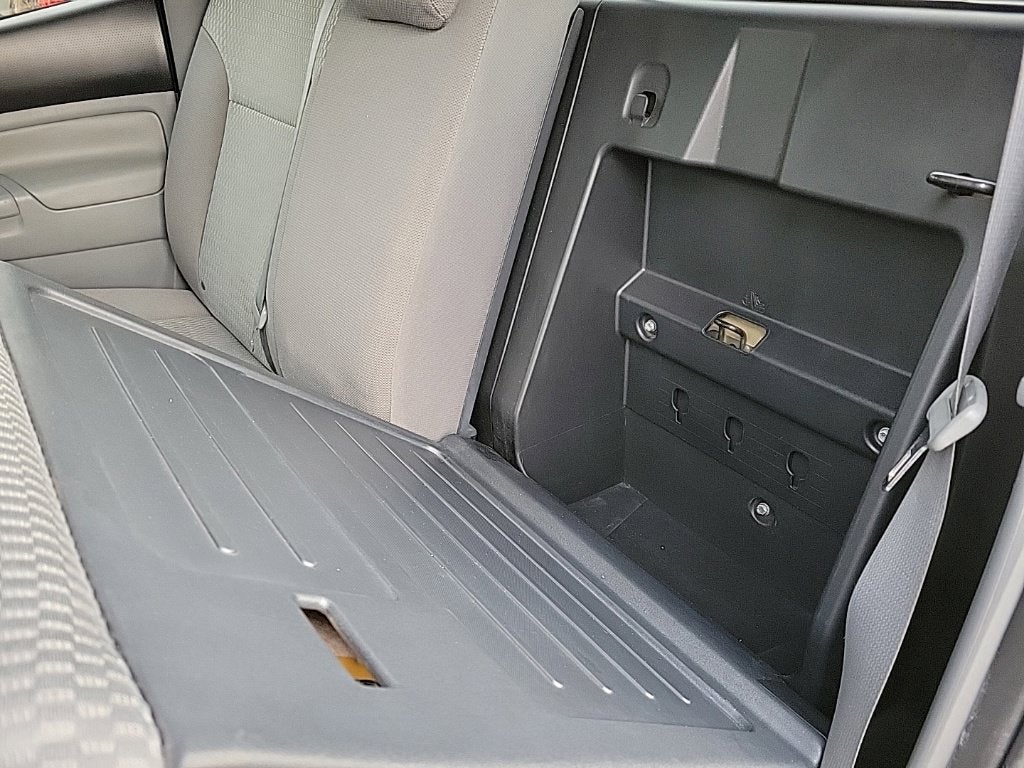2015 Toyota Tacoma Base V6