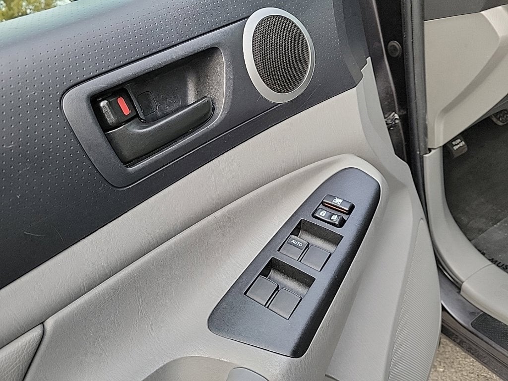 2015 Toyota Tacoma Base V6