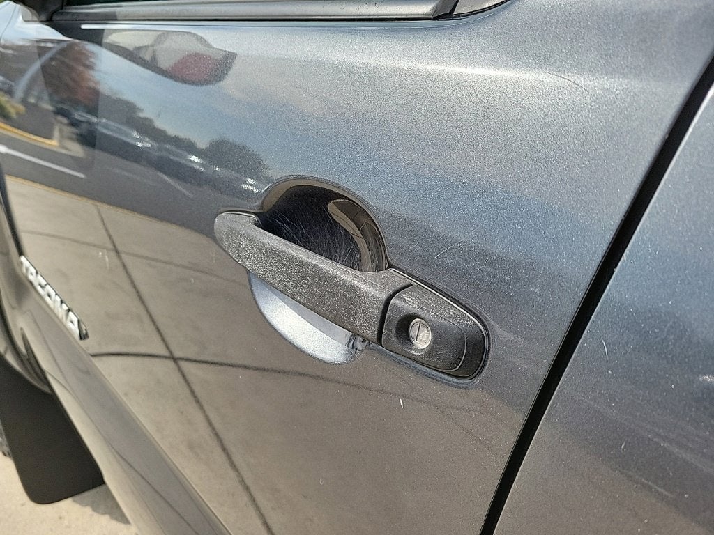 2015 Toyota Tacoma Base V6