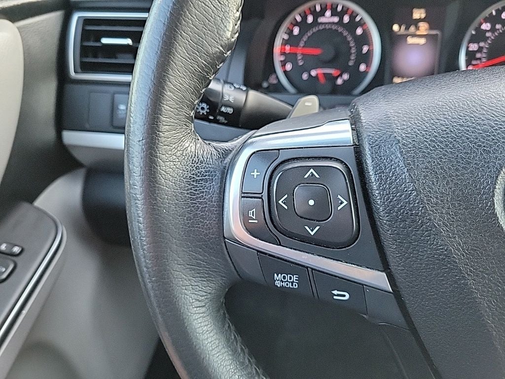 2017 Toyota Camry SE