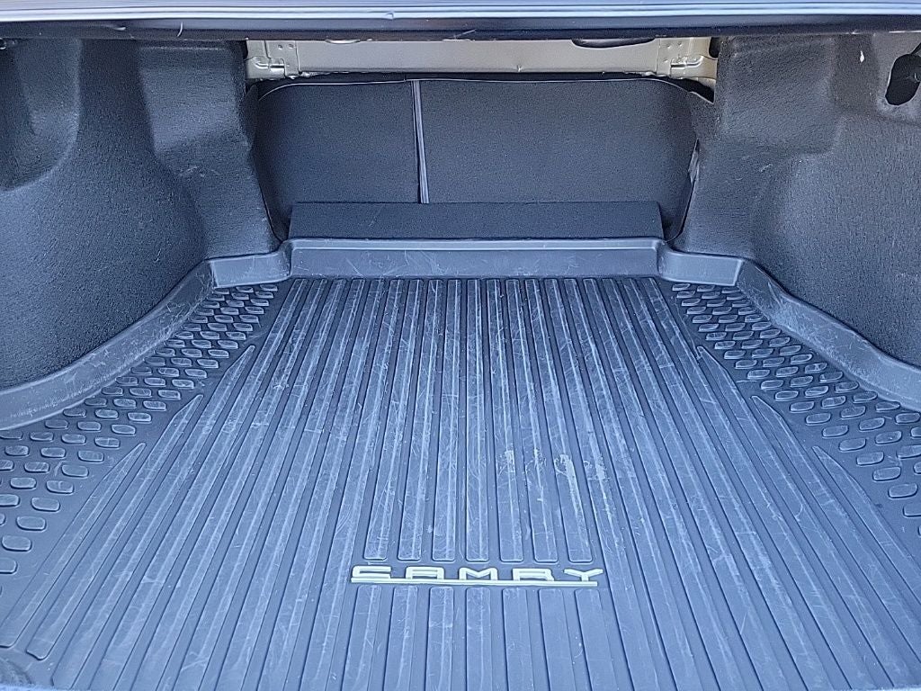 2022 Toyota Camry Hybrid XLE