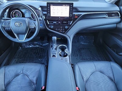 2022 Toyota Camry Hybrid XLE