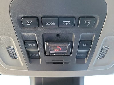 2022 Toyota Camry Hybrid XLE