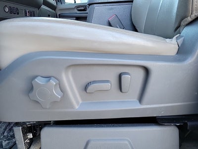 2016 Nissan NV Passenger SL