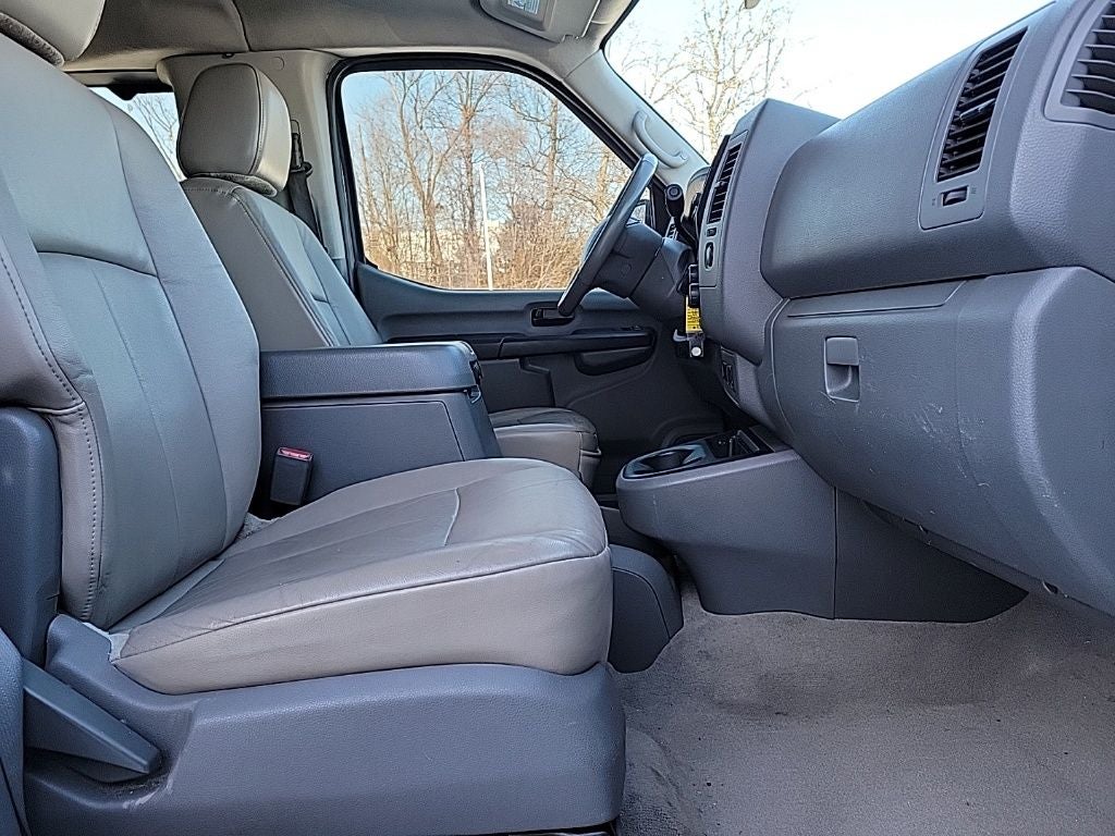 2016 Nissan NV Passenger SL