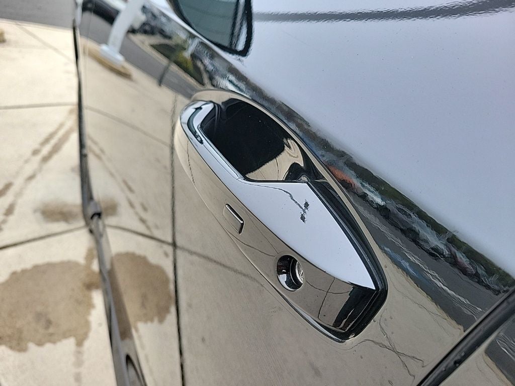 2026 Nissan N/A Platinum