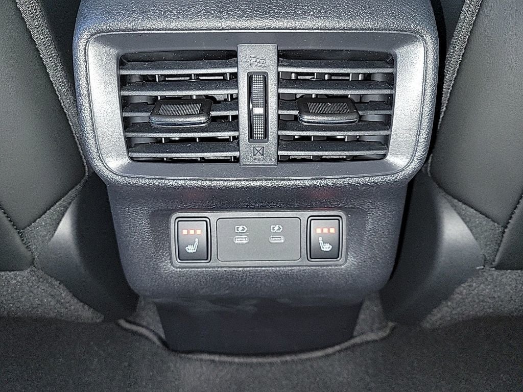 2026 Nissan N/A Platinum