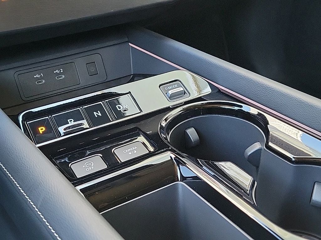 2026 Nissan N/A Platinum