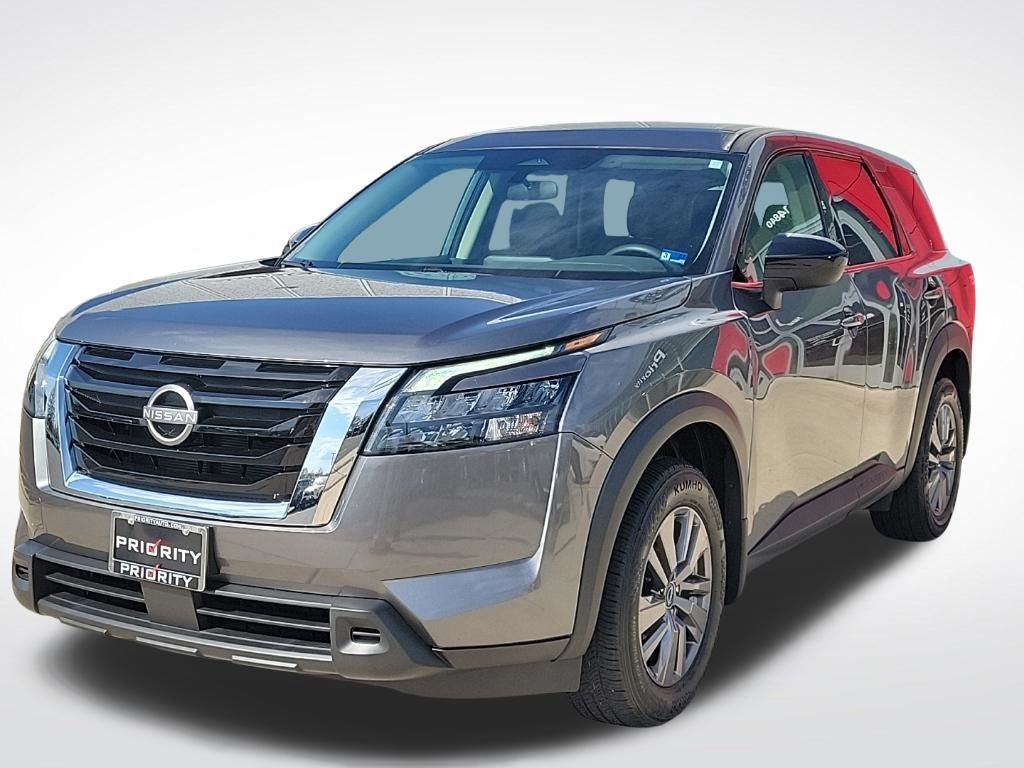 2023 Nissan Pathfinder S