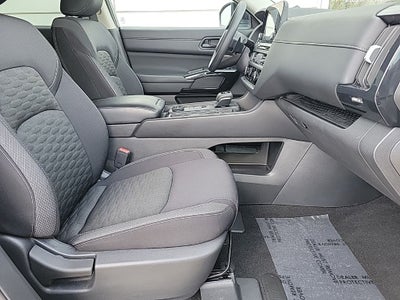 2023 Nissan Pathfinder S
