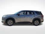 2023 Nissan Pathfinder S