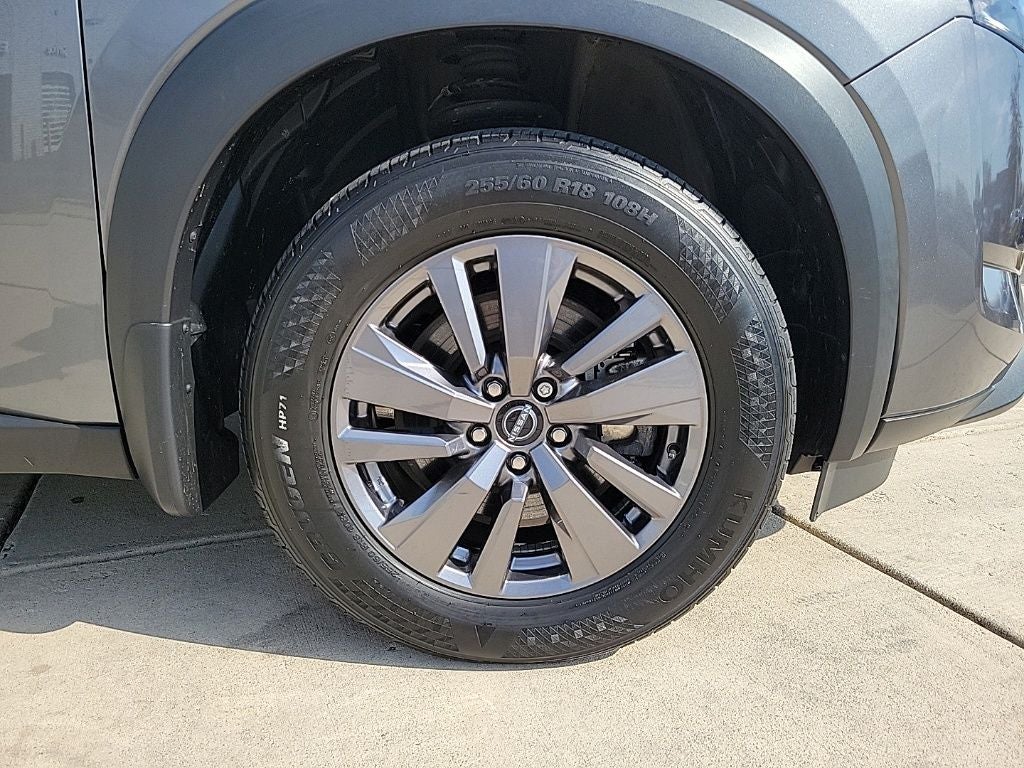 2023 Nissan Pathfinder S