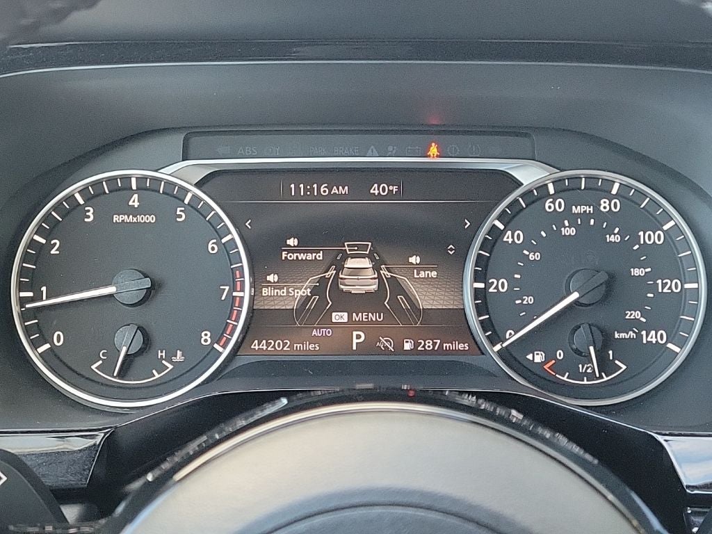 2022 Nissan Pathfinder SV