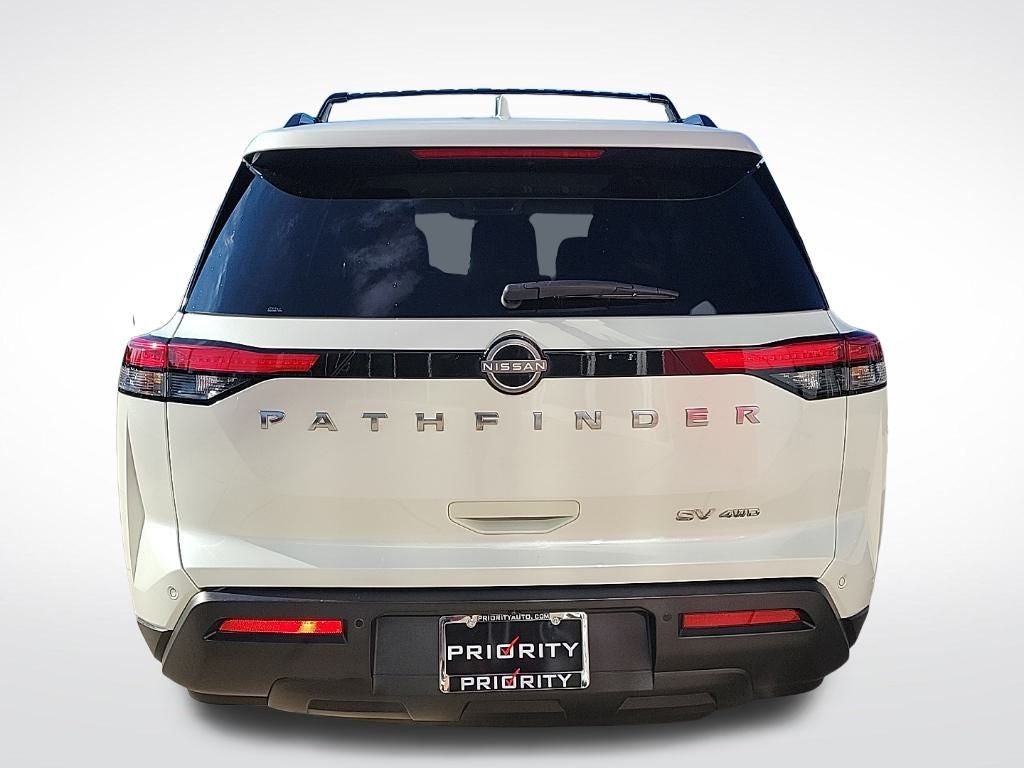 2022 Nissan Pathfinder SV