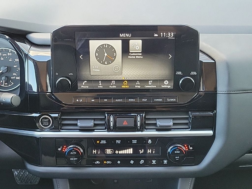 2023 Nissan Pathfinder SL