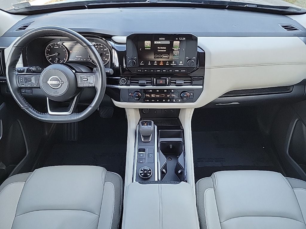 2024 Nissan Pathfinder SL