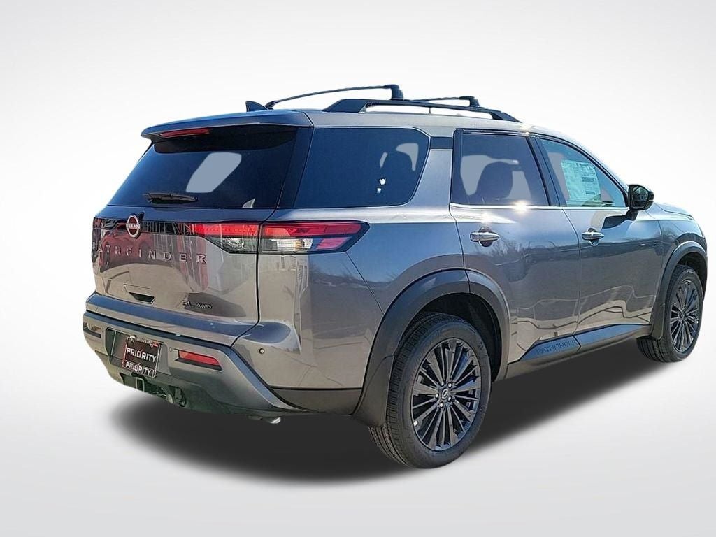 2026 Nissan Pathfinder SL